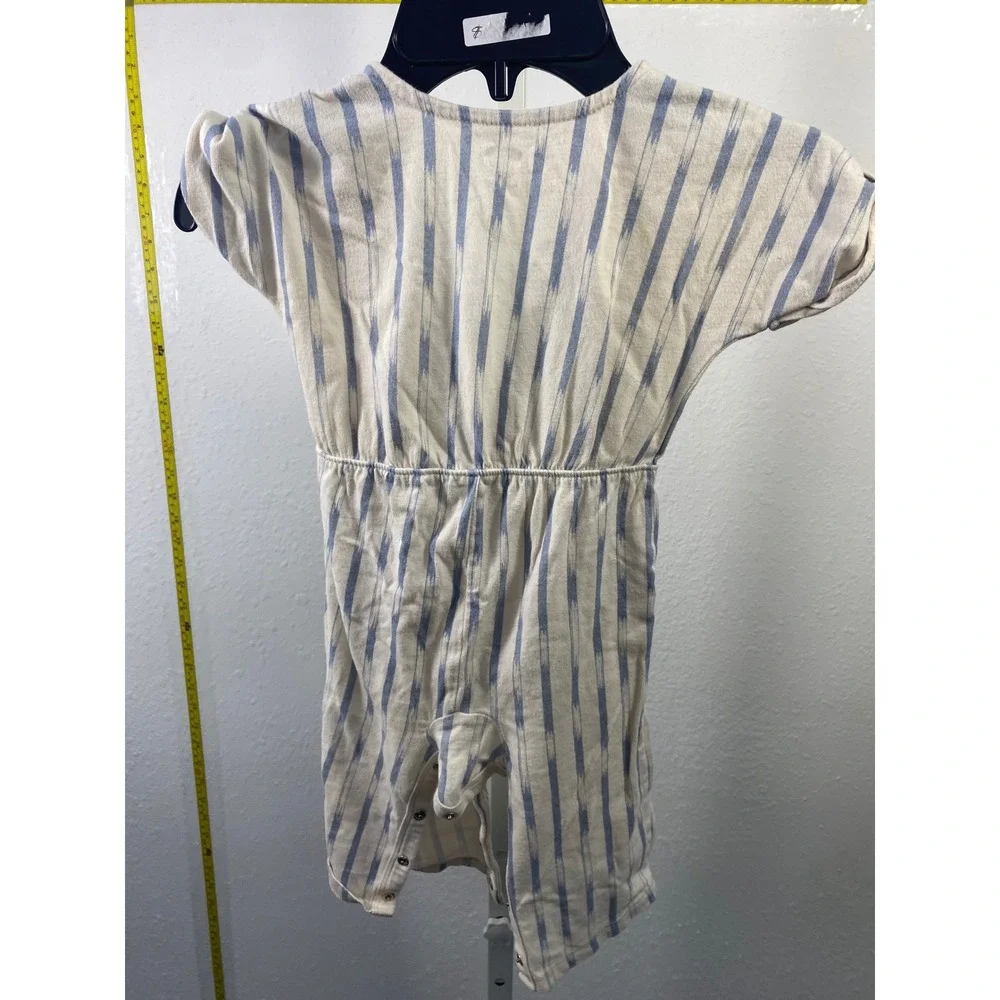 Old Navy white pattern inseam